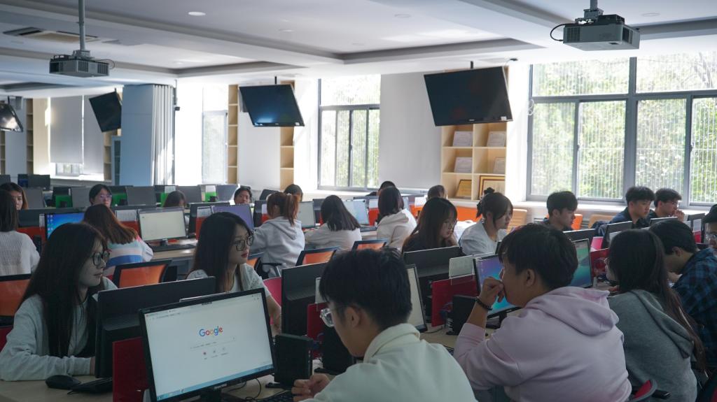 103跨专业综合实验室